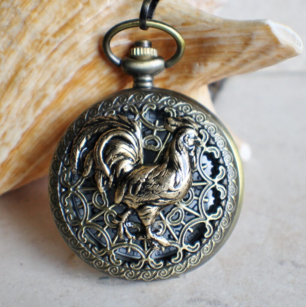 Rooster pocket watch, Rooster pocket watch in bronze